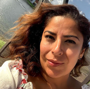 Meet your Posher, Claudia